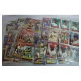 Big Lot of Vintage BASEBALL / FOOTBALL Cards