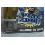 1998 NHL - Joe Sakic - Action Figure - Pro Zone