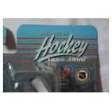 Starting Lineup NHL Hockey - Action Figure with Trading Card