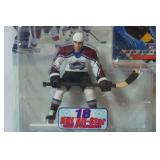 Starting Lineup NHL Hockey - Action Figure with Trading Card