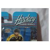 Starting Lineup NHL Hockey - Action Figure with Trading Card
