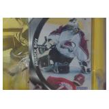 Starting Lineup NHL Hockey - Action Figure with Trading Card