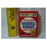 "Topps" Baseball Rookies Cards (Toys r Us Collectors Set)