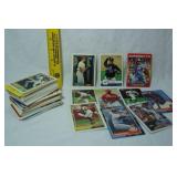 Lot of Vintage MLB Baseball Cards