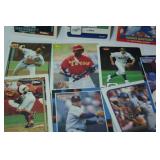 Lot of Vintage MLB Baseball Cards