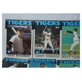 Lot of Vintage MLB Baseball Cards