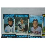 Lot of Vintage MLB Baseball Cards