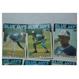 Lot of Vintage MLB Baseball Cards