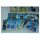 Lot of Vintage MLB Baseball Cards