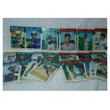 Lot of Vintage MLB Baseball Cards