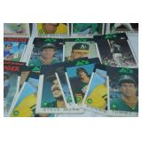 Lot of Vintage MLB Baseball Cards