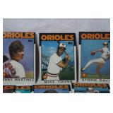 Lot of Vintage MLB Baseball Cards