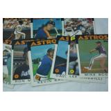 Lot of Vintage MLB Baseball Cards