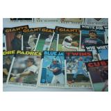 Lot of Vintage MLB Baseball Cards