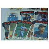 Lot of Vintage MLB Baseball Cards