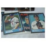 Lot of Vintage MLB Baseball Cards