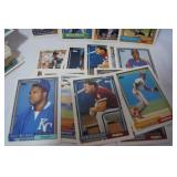Big Lot of Vintage MLB Baseball Cards