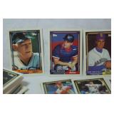 Big Lot of Vintage MLB Baseball Cards