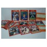 Big Lot of Vintage MLB Baseball Cards
