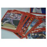 Big Lot of Vintage MLB Baseball Cards