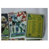 Big Lot of Vintage NFL Football Cards