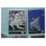 Big Lot of Vintage MLB Baseball Cards