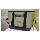 Arctic Zone Titan Deep Freeze 30 Can Insulated Tote