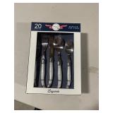 French Home 20 piece dinnerware