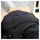 BLANKET & FITTED SHEET, QUEEN SIZE 88IN X 92IN