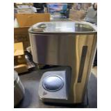 GE Classic Drip 10-Cup Coffee Maker