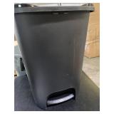 Rubbermaid Step-On Plastic Wastebasket