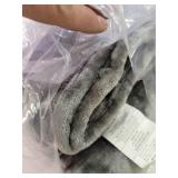 60x80 Grey Weighted Blanket 15-17 lbs.