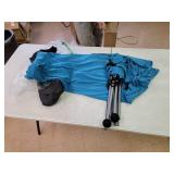 Family Beach Tent with 4 Aluminum Poles, Crtkoiwa Pop Up Beach Sunshade with Carrying Bag, UV Protection and Wind Protection, sunprotection Shelters for Camping Dining for 3-4 People