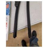 Bosch ICON Wiper Blades 24A18A (Set of 2) Fit Acura: 14-04 TL, GMC: 19-18 Terrian, Hyundai: 10-07 Elentra, 07-12 Santa Fe, Jeep: 19-18 Compass +More, Up to 40% Longer Life, Frustration Free Packaging