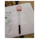 Scrub Brush With Extendable Pole