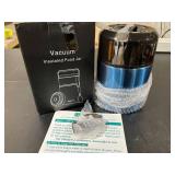 Vacuum insulated food jar for soup or hot lunches