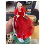 Hallmark 1995 Barbie deck the halls figurine music box NIB