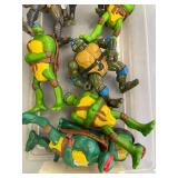Ninja turtles 2007 mcds toys QTY 5, 1996 leonardo figurine 1, 2008 mirage ninja turtles 2.