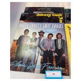 Vintage records Johnny cash 8, nitty gritty dirt band 1