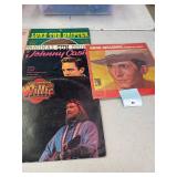 Vintage country records QTY- 9. hank, Willie, Luke and Margo.
