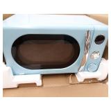 Galanz GLCMKA07BER-07 Retro Microwave Oven, LED Lighting, Pull Handle Design, Child Lock, Bebop Blue, 0.7 cu ft