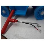 Fisher-Price Power Wheels Thomas and Friends Thomas vehicle with track, 6V battery-powered ride-on toy train for toddlers ages 1 to 3 years