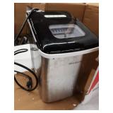 Frigidaire EFIC123-SS Counter Top Maker, Produces 26 pounds Ice per Day, Stainless Steel, Stainless