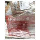 miscellaneous pallet see picture for Content sold as it is