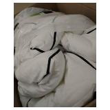 Karever White Comforter...dult (3pcs Queen Size)