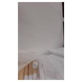 UTEX Kids Wood Table and Chair Set, Kids Play Table with 2 Chairs,3 Pieces Round Play Tablet for Toddlers, Girls, Boys,White