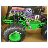 Monster Jam, Official Grave Digger Remote Control Truck 1:15 Scale, 2.4GHz