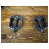 Mongoose 24" Excursion Mountain Bike, Pink