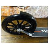 Razor A6 Kick Scooter - Silver - FFP