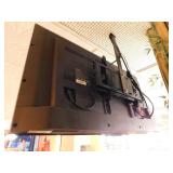 Insignia 40" TV w/Ceiling Mount